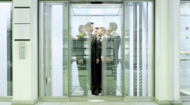 Czy wiesz, że… Nieznane fakty na temat wind LIFESTYLE, IT i technologie - 23 marca 1857 roku – to dzień, w którym po raz pierwszy uruchomiono windę pasażerską. Miało to miejsce w Nowym Jorku, a na pamiątkę tego dnia ustanowiono Międzynarodowy Dzień Windy. Jest to dobry moment, aby zapoznać się z kilkoma nieznanymi i ciekawymi faktami na temat wind.