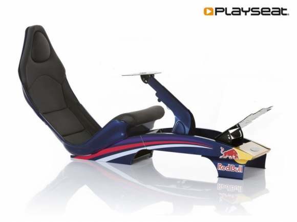 Playseat: bolid w Twoim domu LIFESTYLE, IT i technologie - Fani szybkiej jazdy wiedzą, ile radości może sprawiać nagły zastrzyk adrenaliny. Dzięki akcesoriom symulatorowym, niemalże każdy z nas może mieć możliwość przejażdżki bolidem Formuły 1 w swoich czterech ścianach.