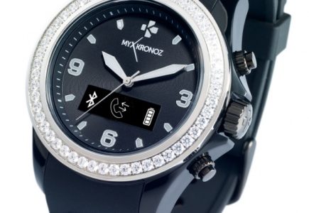 MyKronoz: smartwatch z 54 kryształami od Swarovskiego