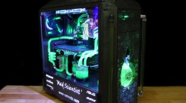 Szalony mod szalonego moddera LIFESTYLE, IT i technologie - Dobry modder musi mieć w sobie coś z szalonego naukowca: przede wszystkim nieposkromioną wyobraźnię i chęć do twórczego działania. „Mad scientist” to swoisty hołd złożony przez OZ Modza wszystkim kreatywnym „wariatom”.