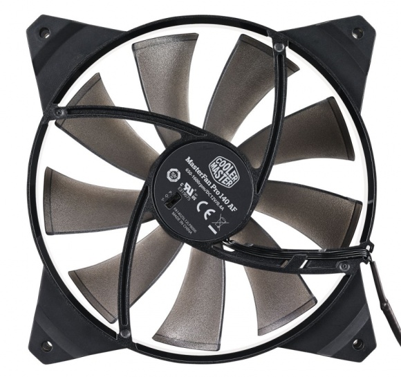 MasterFan Pro: gdy chłodzenie wymaga różnych rozwiązań
