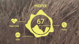 Jak mysz z sensorem *GSR obnaża emocje graczy? LIFESTYLE, IT i technologie - Naos QG, pierwszy na świecie gryzoń z sensorami skórno-galwanicznymi, niektórym może wydawać się nieprzydatnym gadżetem. Mionix przekonuje jednak, że pokazywane przez mysz dane biometryczne mogą naprawdę przysłużyć się graczom.