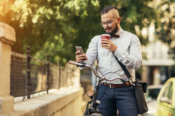 Jak pożyczyć pieniądze i nie stracić przyjaciela?