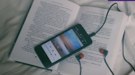 Świętuj Dzień Głośnego Czytania! LIFESTYLE, IT i technologie - 29 września obchodzimy Światowy Dzień Głośnego Czytania. To dobra okazja, by zacząć przygodę z audiobookami, a przy okazji dowiedzieć się paru ciekawostek związanych z najchętniej słuchanymi przez Polaków książkami.