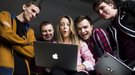 Python językiem przyszłości LIFESTYLE, IT i technologie - Sztuczna inteligencja może fascynować i przerażać, ale niewątpliwie jest motorem, który obecnie jest głównym napędem naszej cywilizacji. Według raportu Worldwide Semiannual Internet of Things Spending Guide IDC, rynek Internetu Rzeczy na świecie już w 2020 r.