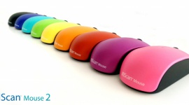 IRIScan Mouse 2 - skaner pod ręką. Dosłownie. LIFESTYLE, IT i technologie - Skanowanie dokumentów, fragmentów książek czy obrazów, chociaż bardzo przydatne, ma tę wadę iż na ogół nie mamy skanera przy sobie. A gdyby tak skaner znalazł się wewnątrz czegoś, co i tak nosimy?