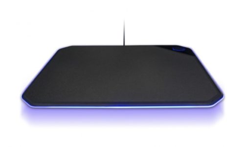 Cooler Master: dwustronna podkładka z podświetleniem RGB