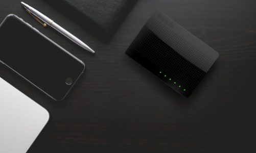 Tenda SG105 – stylowy switch na każde biurko