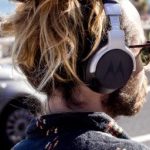 Zero hałasów z zewnątrz, sto procent muzyki – Motorola przedstawia swój pomysł n