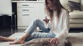 Technologie na straży czystości w domu ze zwierzakiem LIFESTYLE, IT i technologie - Polacy kochają zwierzęta - niemal połowa posiada w domu pupila . Największą sympatią cieszą się psy oraz koty, ale coraz częściej polskie domy zamieszkują również ptaki, egzotyczne gady oraz gryzonie.