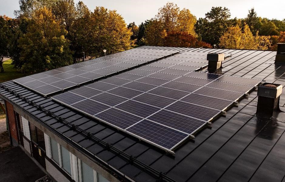 Tylko-16-wlascicieli-fotowoltaiki-magazynuje-nadwyzki-energii_min Tylko 16% właścicieli fotowoltaiki magazynuje nadwyżki energii