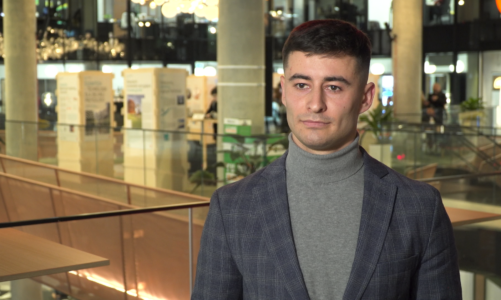 Jedzenie i zakupy na dowóz z robotem w roli kuriera. Polska firma już zaczęła testy robotycznych doręczycieli