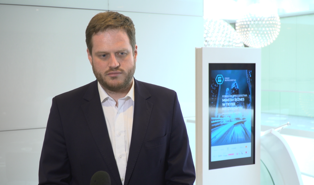 cieszynski-ustawa-foto Rząd chce się rozprawić z fałszywymi SMS-ami i połączeniami służącymi wyłudzeniom. Operatorów czekają nowe obowiązki